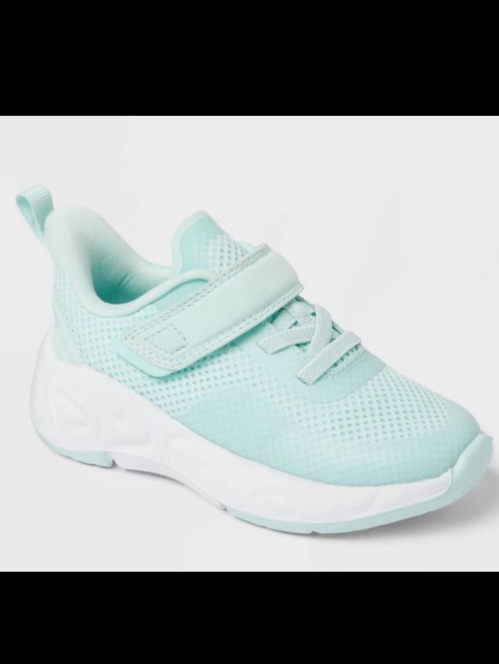 all in motion Peyton Performance Sneakers in Mint Green and White Size 6